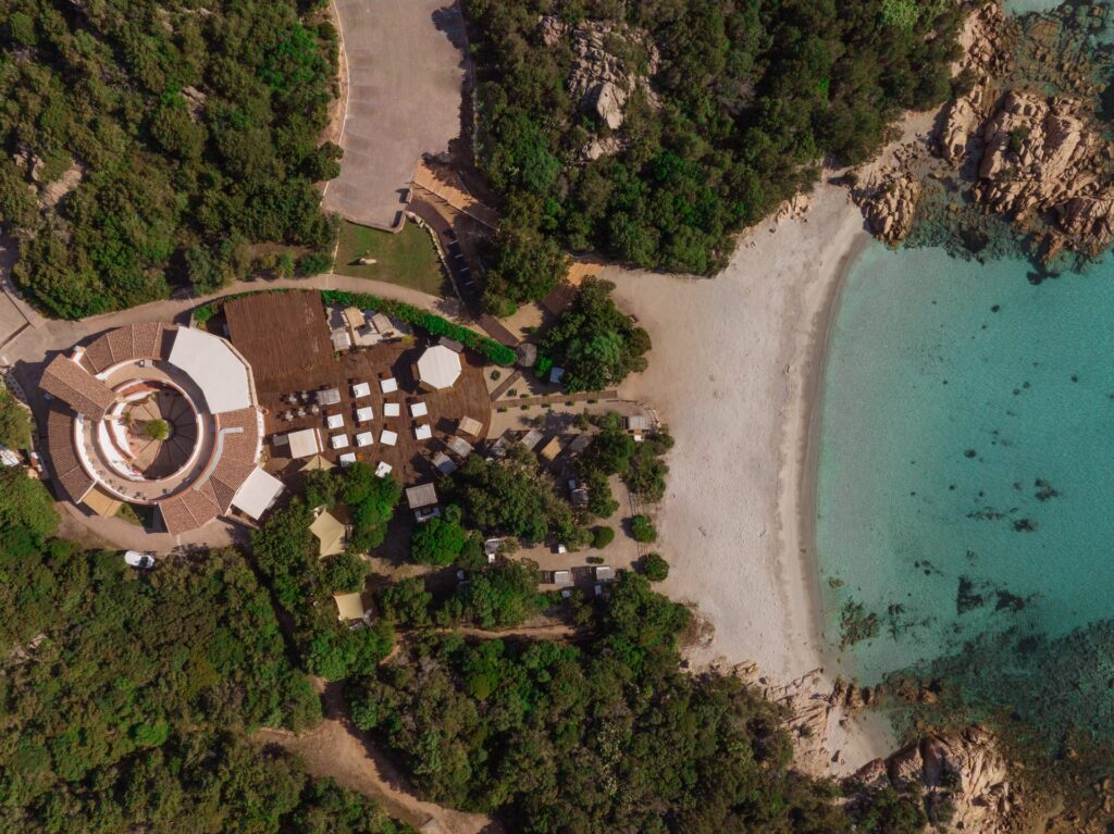Vesper beach club club capriccioli cabanas — Pro Marketing